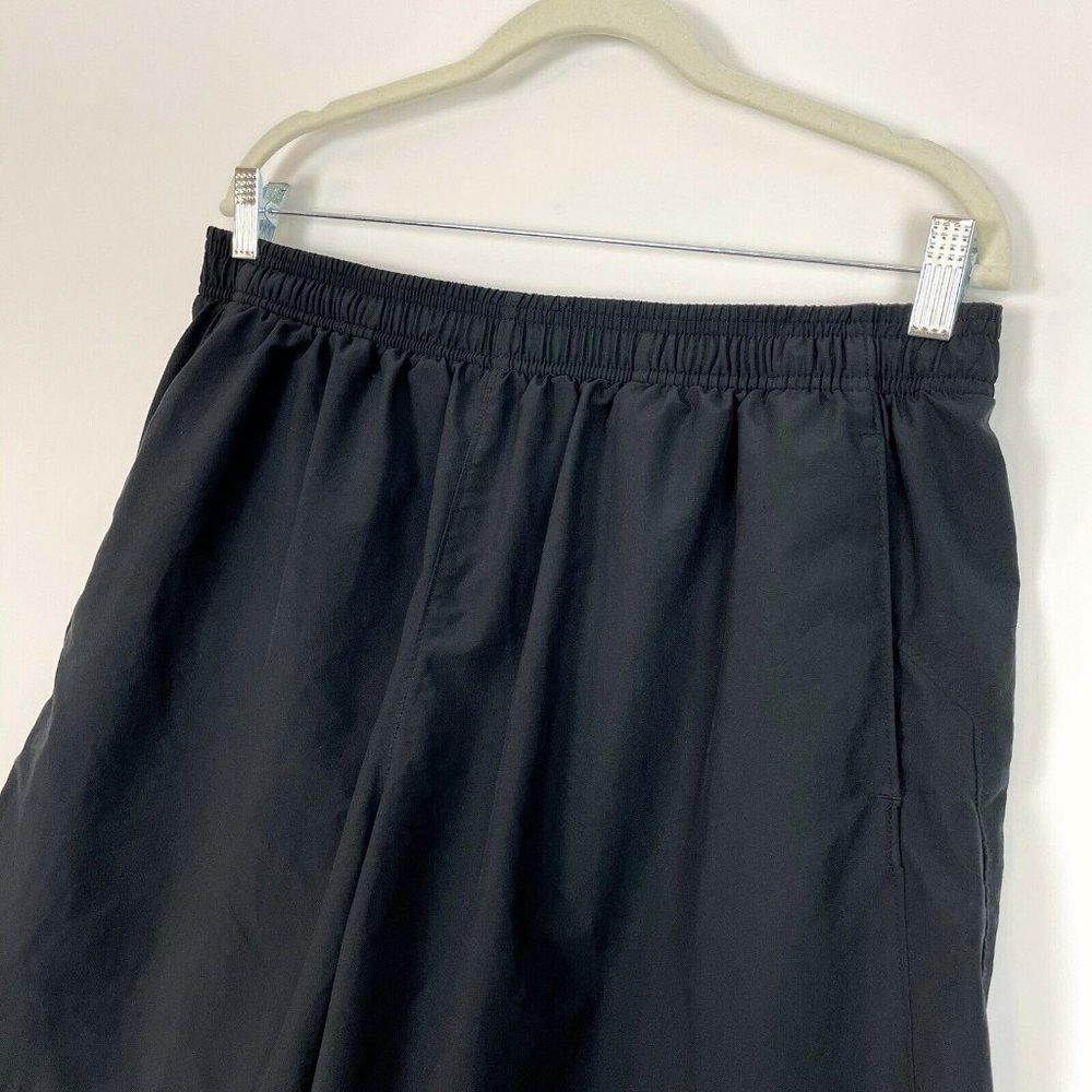 Under Armour Black Active Shorts Mens Size XL - Picture 4 of 8